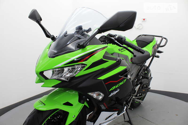 Спортбайк Kawasaki Ninja 2021 в Гнівані