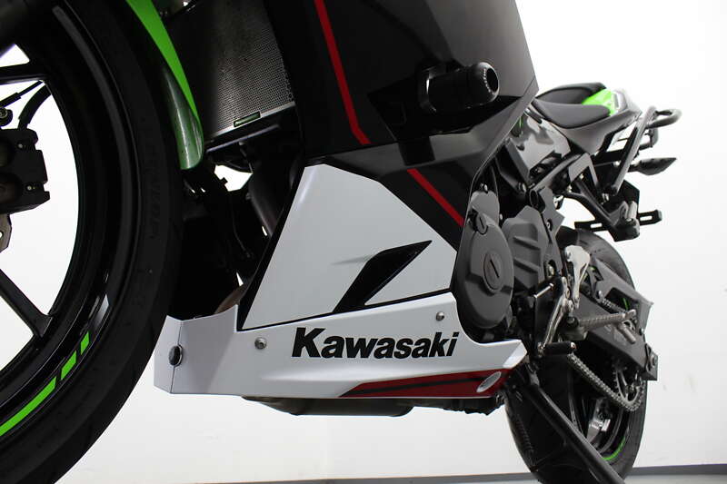 Спортбайк Kawasaki Ninja 2021 в Гнівані