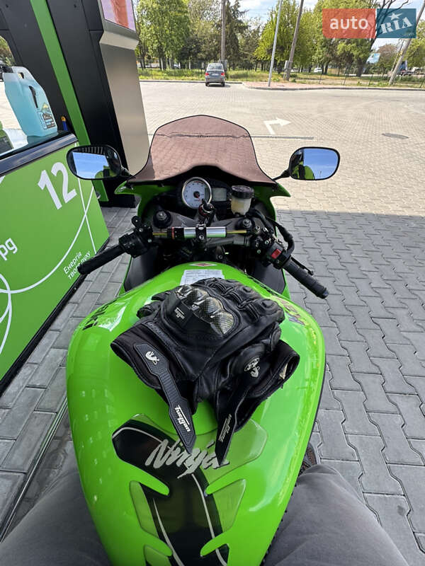 Спортбайк Kawasaki Ninja 2010 в Одессе