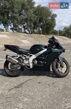Спортбайк Kawasaki Ninja 2000 в 