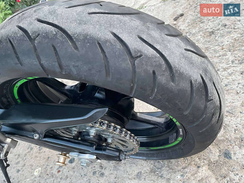Мотоцикл Спорт-туризм Kawasaki Ninja 2011 в Сарате