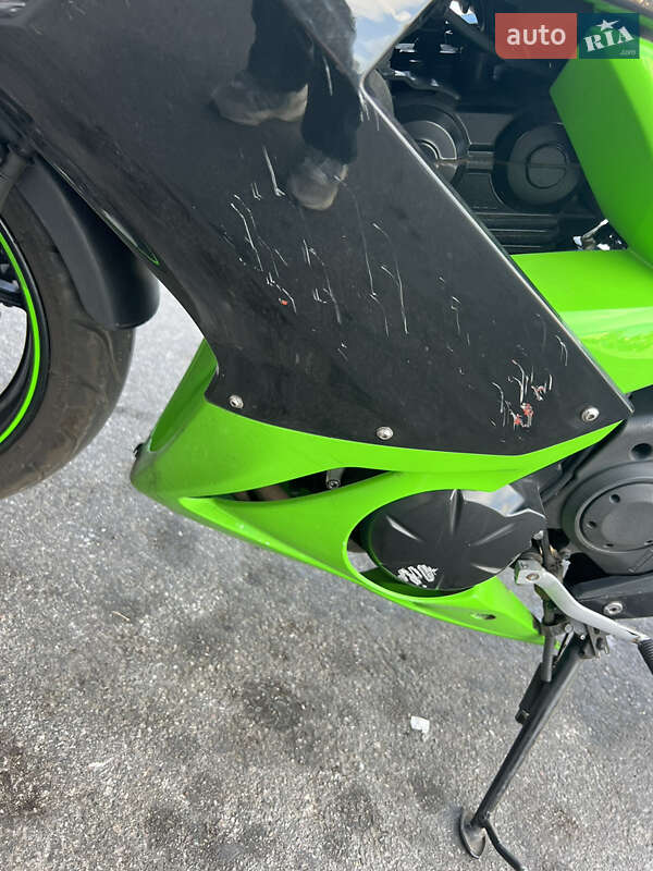 Спортбайк Kawasaki Ninja 2014 в Киеве