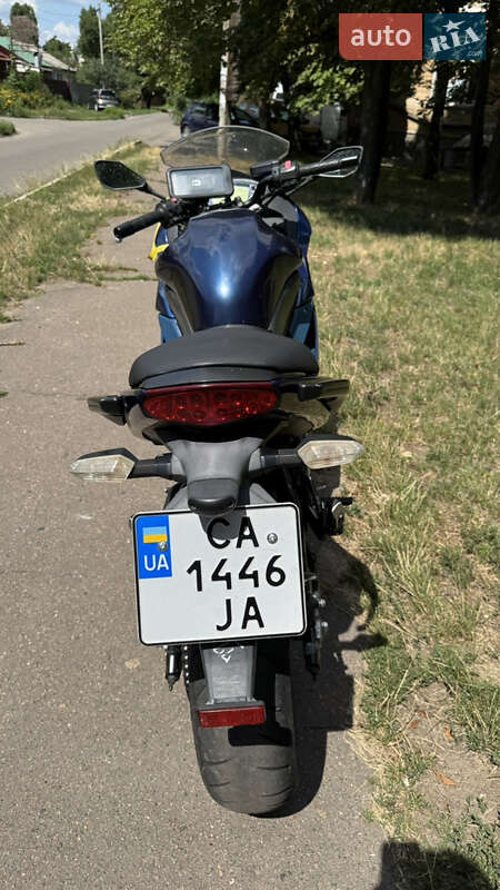 Спортбайк Kawasaki Ninja 2013 в Черкассах