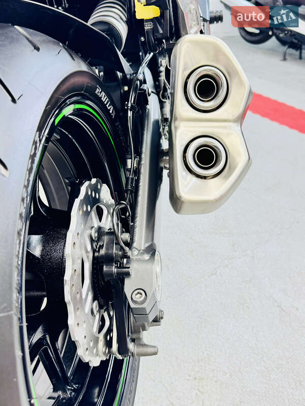 Спортбайк Kawasaki Ninja 2015 в Одесі