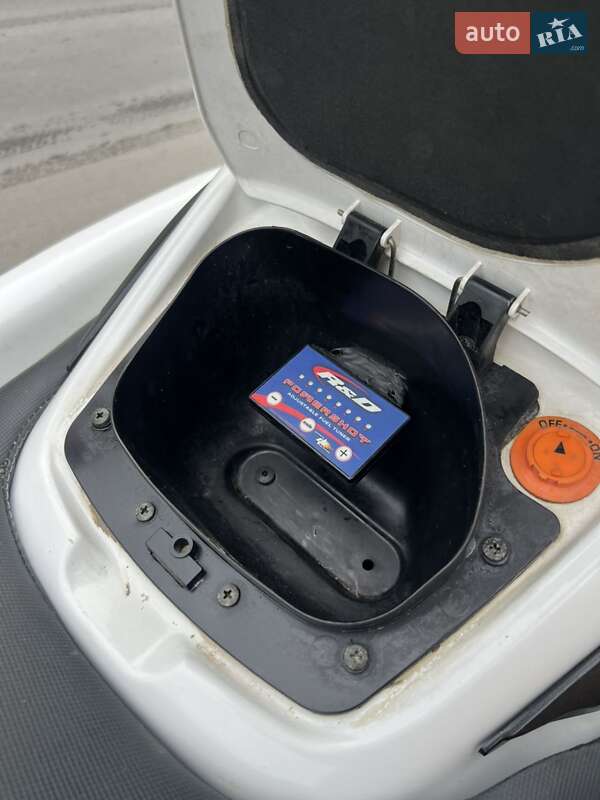 Гидроцикл туристический Kawasaki STX 2005 в Киеве фото 2 Гидроцикл туристический Kawasaki STX 2005 в Киеве