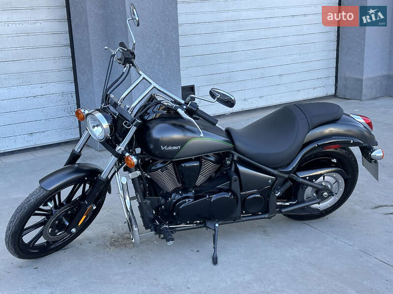 Kawasaki Vulcan 900 2017