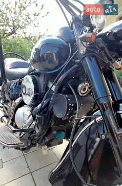 Мотоцикл Круізер Kawasaki Vulcan 2000 в 