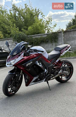 Мотоцикл Спорт-туризм Kawasaki Z 1000SX 2011 в 