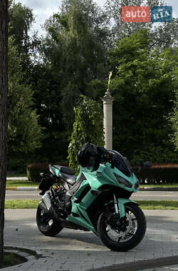 Мотоцикл Спорт-туризм Kawasaki Z 1000SX 2015 в 