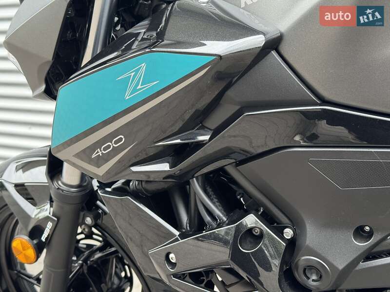 Мотоцикл Без обтекателей (Naked bike) Kawasaki Z 400 2023 в Киеве