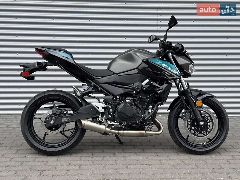Мотоцикл Без обтекателей (Naked bike) Kawasaki Z 400 2023 в Киеве