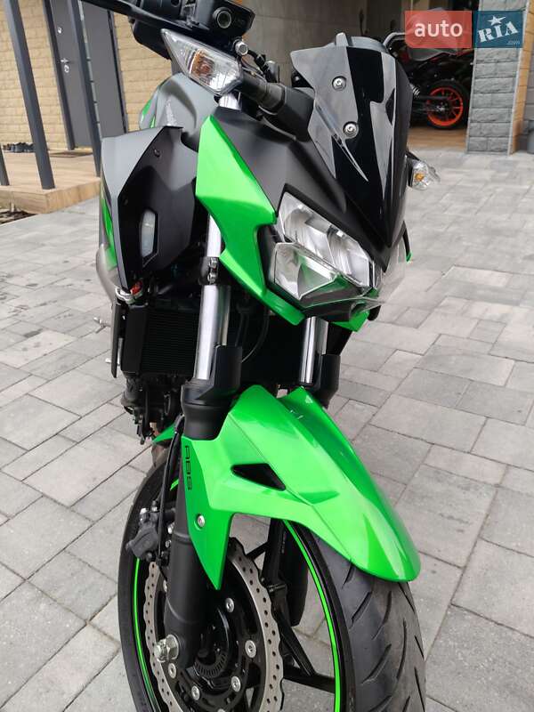 Мотоцикл Без обтекателей (Naked bike) Kawasaki Z 400 2021 в Берёзовке