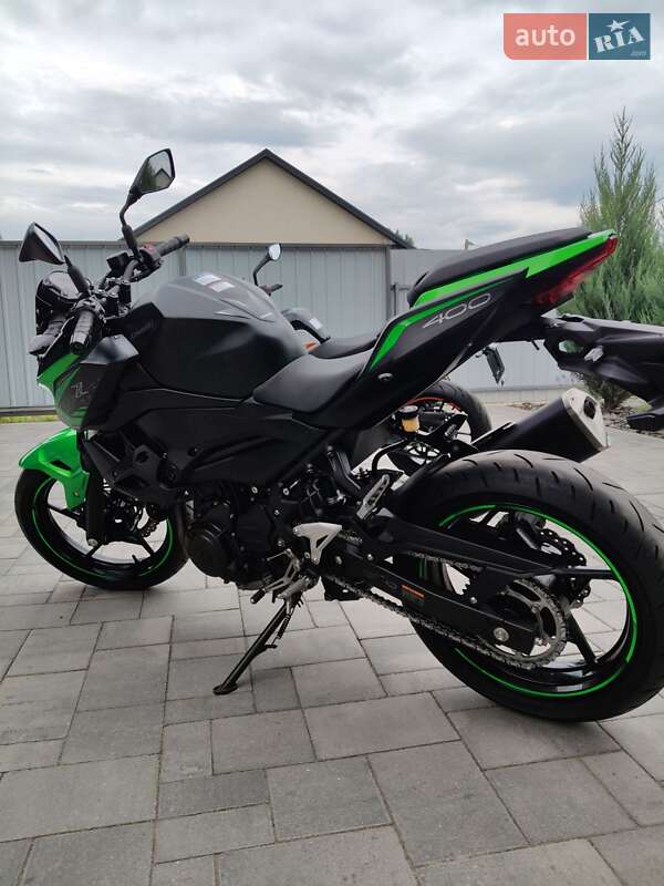 Мотоцикл Без обтекателей (Naked bike) Kawasaki Z 400 2021 в Берёзовке