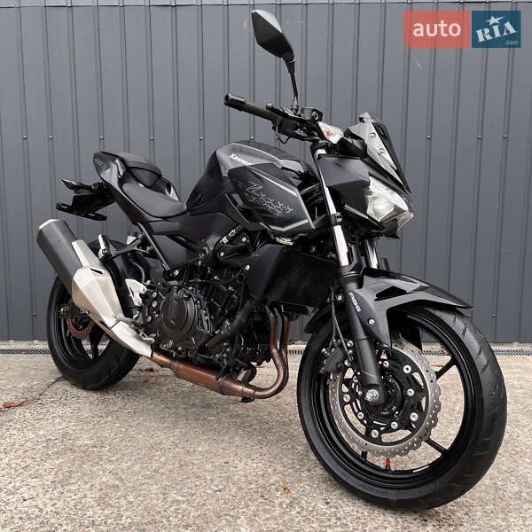 Kawasaki Z 400 2021