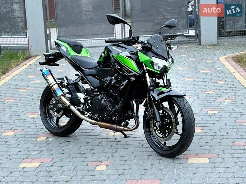 Kawasaki Z 400 2022