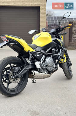 Мотоцикл Без обтекателей (Naked bike) Kawasaki Z 650 2018 в 