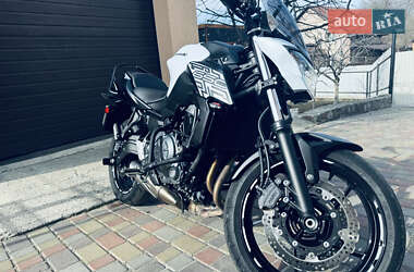 Мотоцикл Классик Kawasaki Z 650 2019 в 