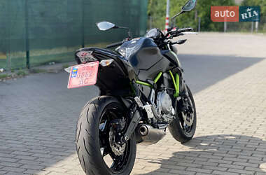 Мотоцикл Без обтекателей (Naked bike) Kawasaki Z 650 2018 в 