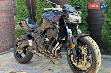 Мотоцикл Без обтекателей (Naked bike) Kawasaki Z 650 2020 в 