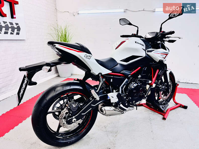 Спортбайк Kawasaki Z 650 2022 в Одессе