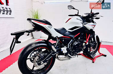 Спортбайк Kawasaki Z 650 2022 в 