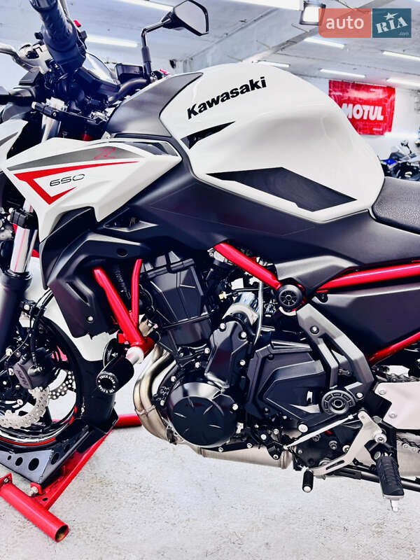 Спортбайк Kawasaki Z 650 2022 в Одессе