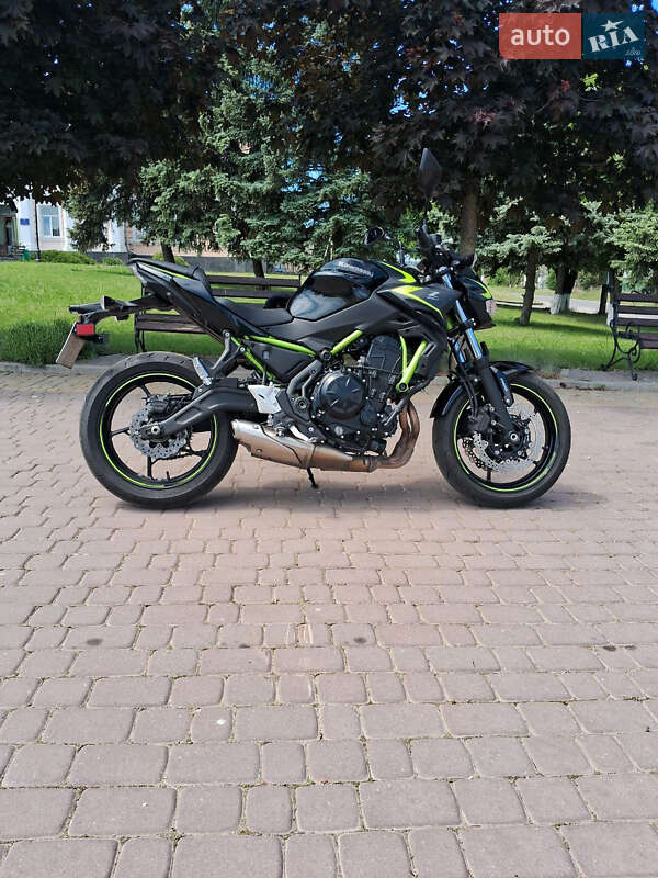 Мотоцикл Спорт-туризм Kawasaki Z 650 2022 в Киеве