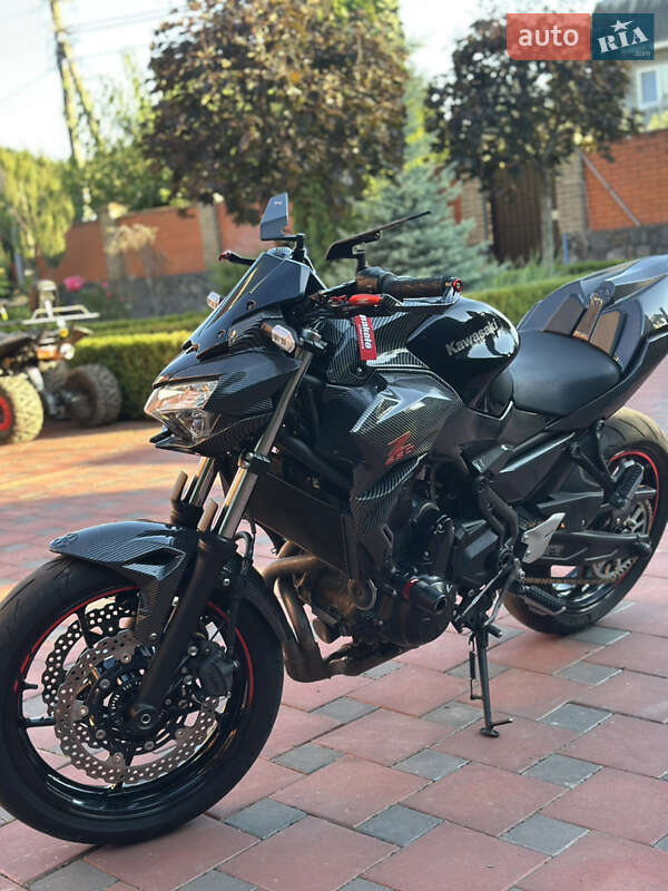 Мотоцикл Классик Kawasaki Z 650 2022 в Виннице
