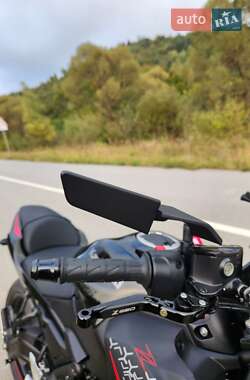 Мотоцикл Без обтікачів (Naked bike) Kawasaki Z 650 2023 в  фото 21 Мотоцикл Без обтікачів (Naked bike) Kawasaki Z 650 2023 в