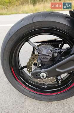 Мотоцикл Без обтікачів (Naked bike) Kawasaki Z 650 2023 в  фото 25 Мотоцикл Без обтікачів (Naked bike) Kawasaki Z 650 2023 в