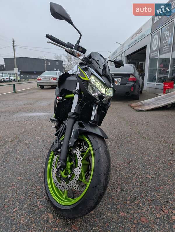 Мотоцикл Без обтекателей (Naked bike) Kawasaki Z 650 2021 в Киеве