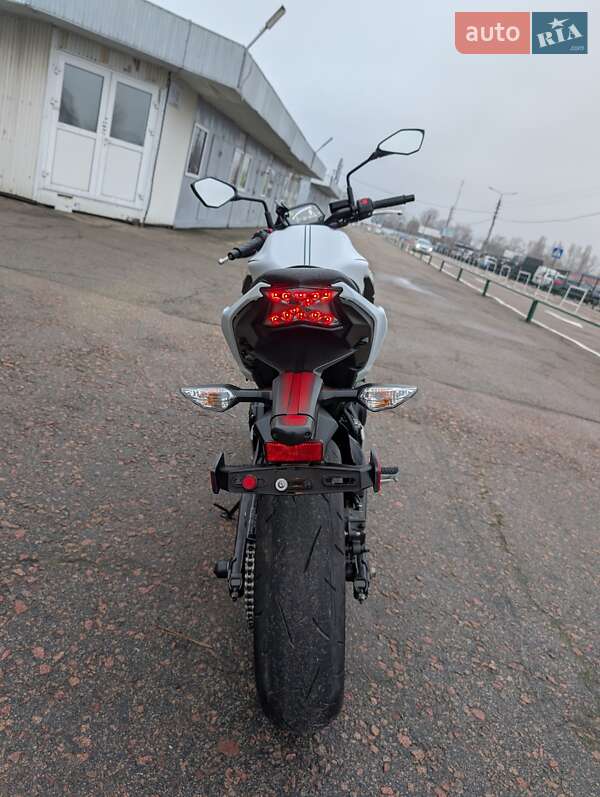 Мотоцикл Без обтекателей (Naked bike) Kawasaki Z 650 2021 в Киеве