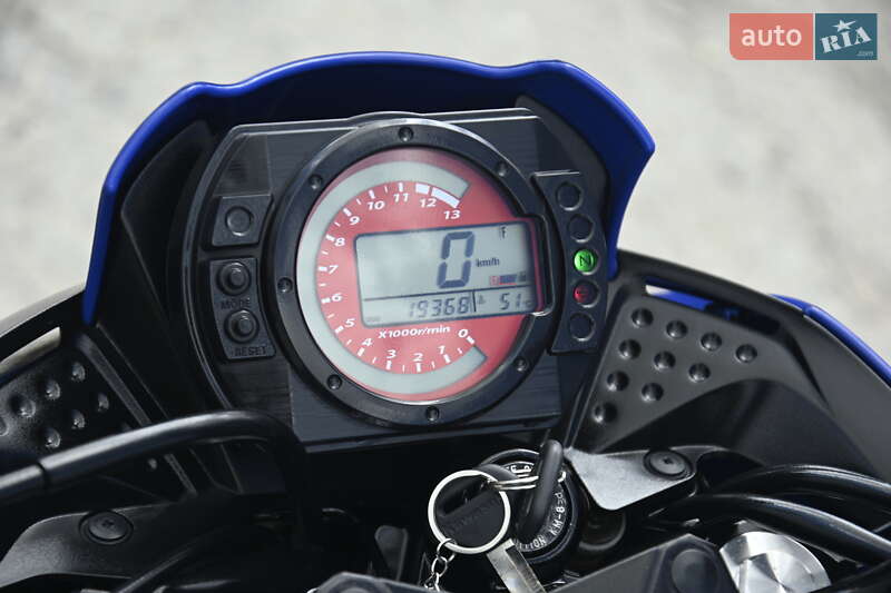 Мотоцикл Без обтекателей (Naked bike) Kawasaki Z 750 2005 в Бердичеве