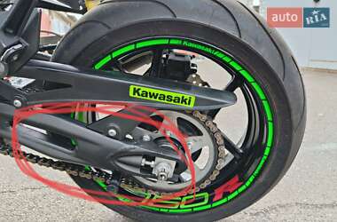Мотоцикл Без обтекателей (Naked bike) Kawasaki Z 750R 2011 в 