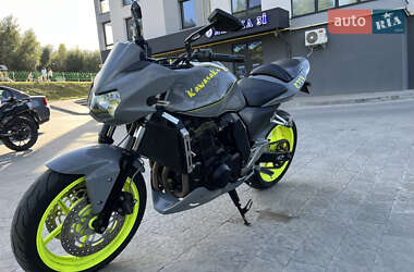 Спортбайк Kawasaki Z 750R 2004 в 