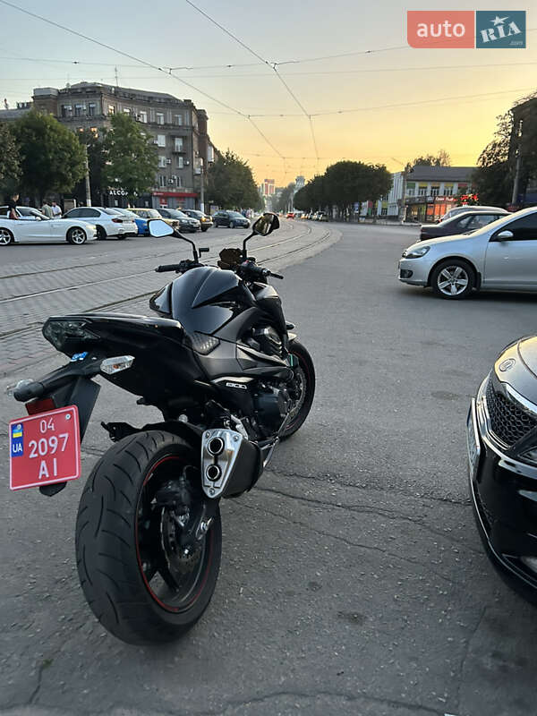 Мотоцикл Без обтікачів (Naked bike) Kawasaki Z 800 2013 в Кам'янському