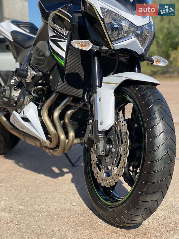 Мотоцикл Без обтекателей (Naked bike) Kawasaki Z 800 2013 в Сновске
