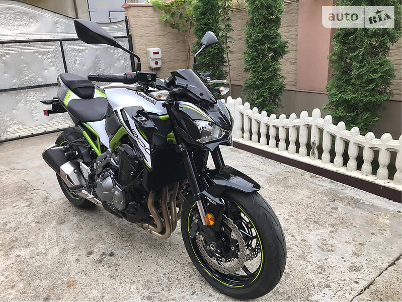 Мотоцикл Без обтекателей (Naked bike) Kawasaki Z900 2017 в Черновцах