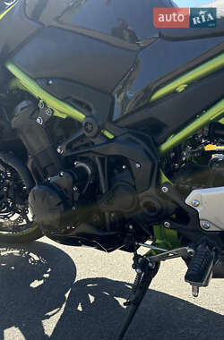Мотоцикл Без обтекателей (Naked bike) Kawasaki Z900 2022 в 