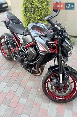 Мотоцикл Без обтекателей (Naked bike) Kawasaki Z900 2021 в Днепре