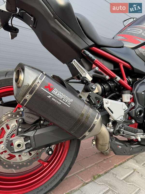 Мотоцикл Без обтекателей (Naked bike) Kawasaki Z900 2021 в Киеве