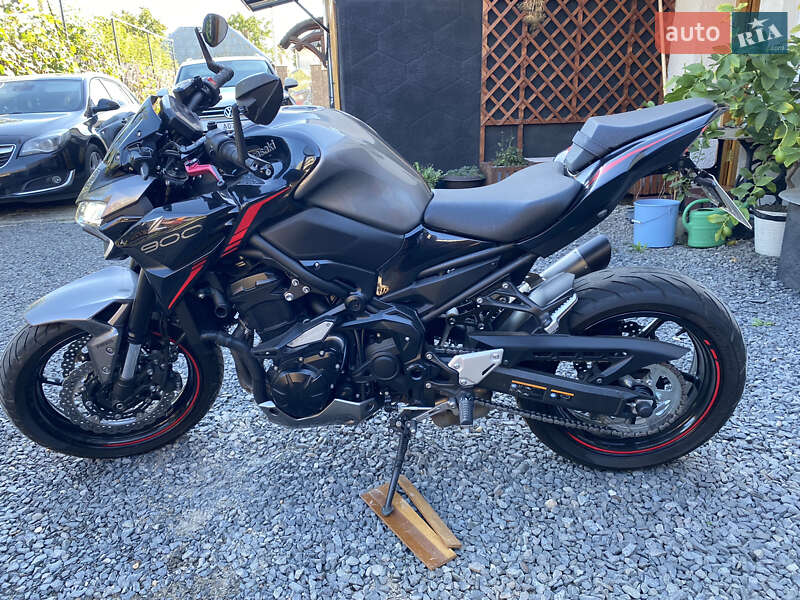 Kawasaki Z900 2023