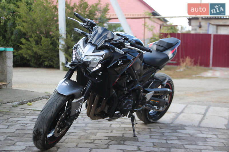 Мотоцикл Без обтікачів (Naked bike) Kawasaki Z900 2023 в П'ятихатках