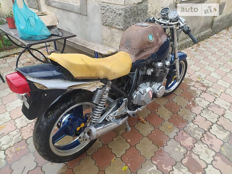 Kawasaki Zephyr