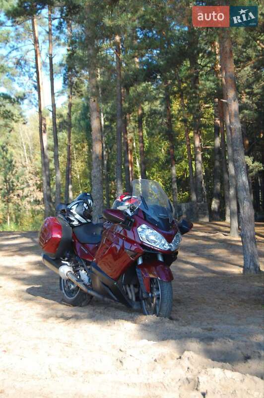 Мотоцикл Спорт-туризм Kawasaki ZG 1400 2008 в Сарнах