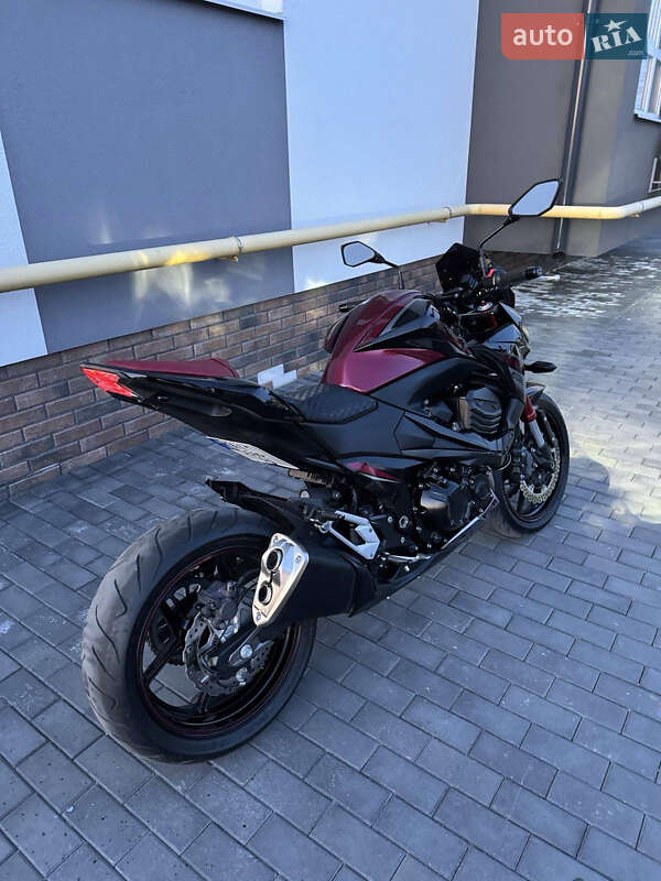 Kawasaki ZR 2016