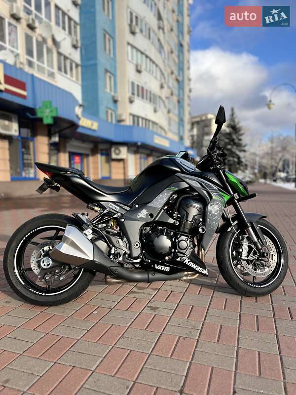 Мотоцикл Спорт-туризм Kawasaki ZR 2019 в 