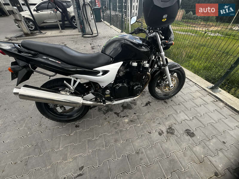 Мотоцикл Классик Kawasaki ZR 2003 в Виннице