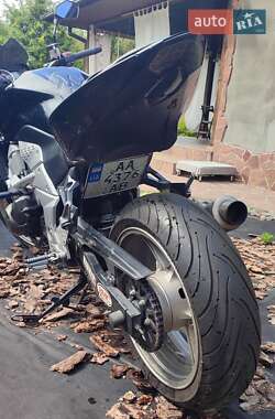 Мотоцикл Классик Kawasaki ZR 2008 в 