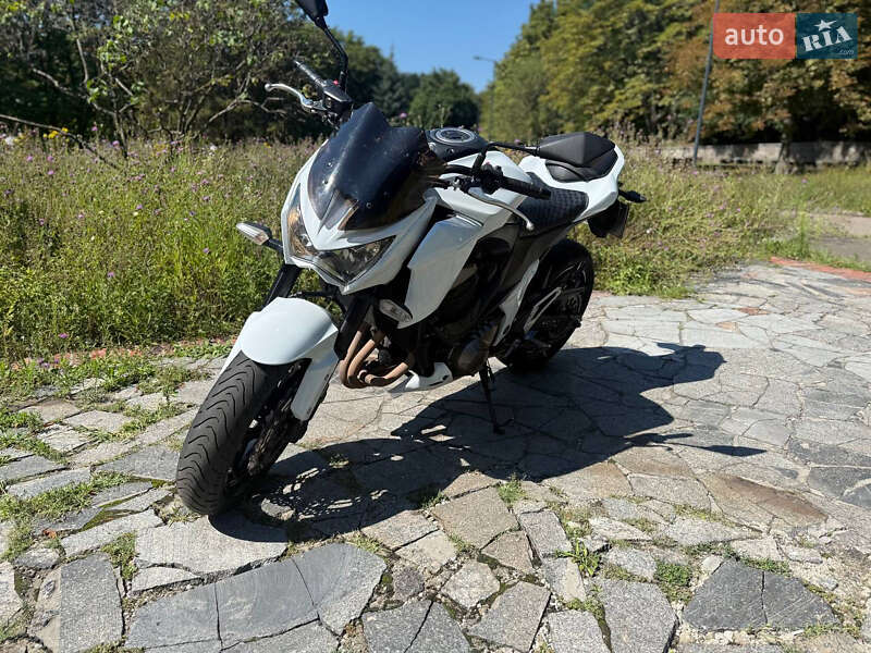 Мотоцикл Без обтекателей (Naked bike) Kawasaki ZR 2015 в 